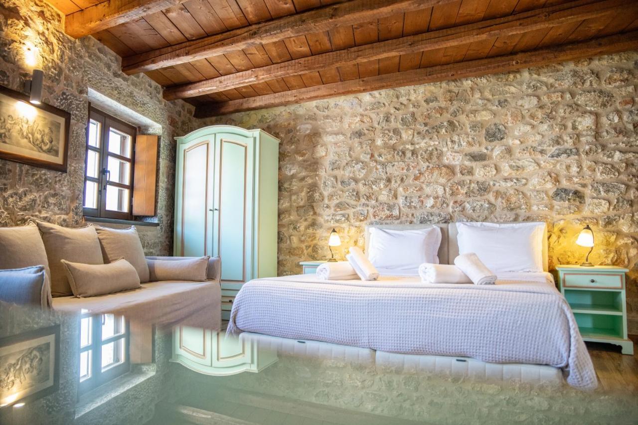 Trapela Areopolis, Boutique Hotel Buitenkant foto