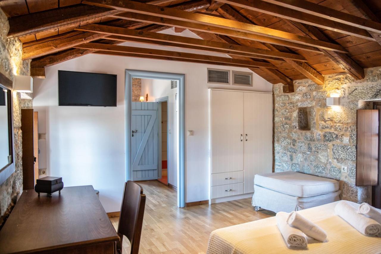 Trapela Areopolis, Boutique Hotel Buitenkant foto