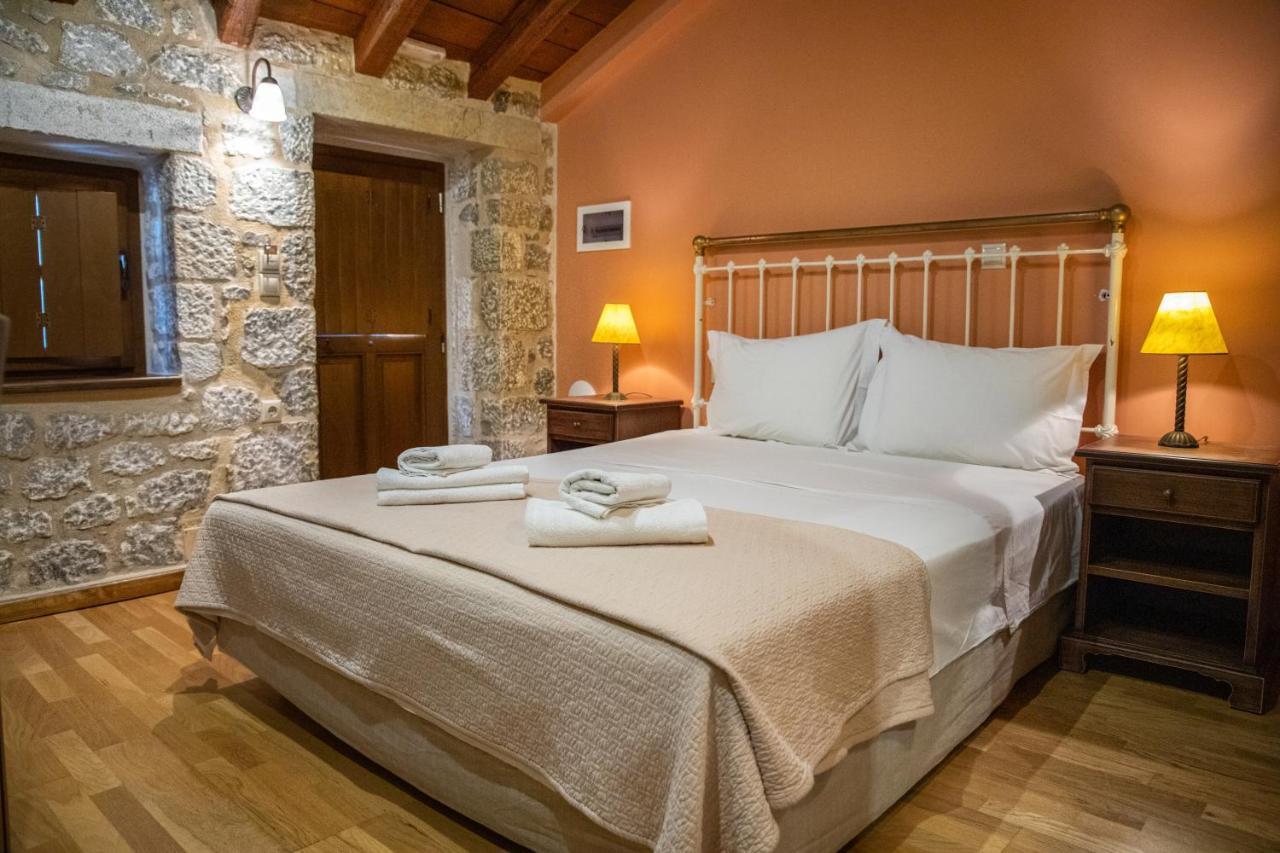 Trapela Areopolis, Boutique Hotel Buitenkant foto