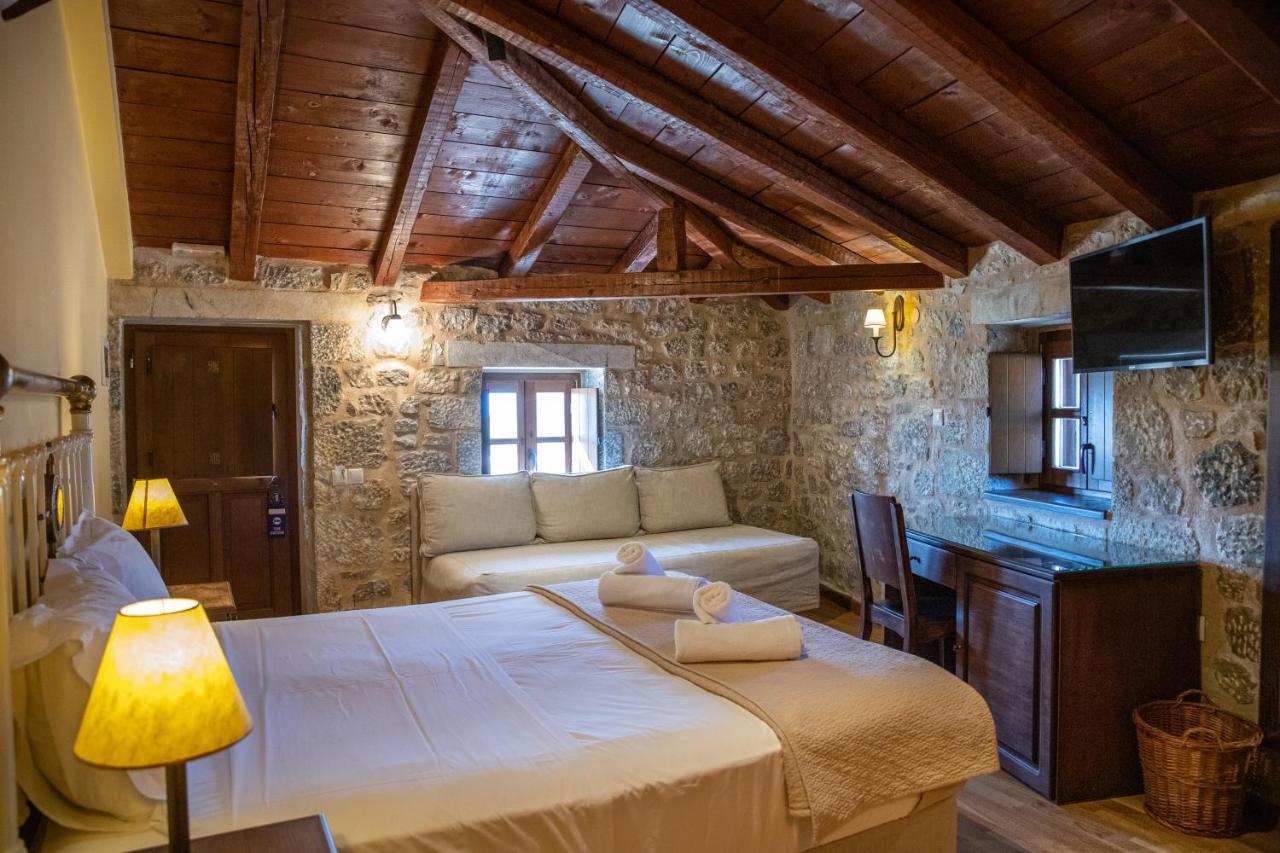 Trapela Areopolis, Boutique Hotel Buitenkant foto