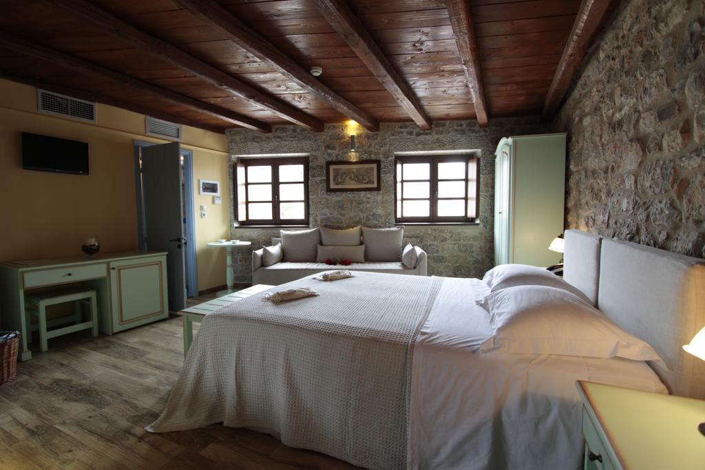 Trapela Areopolis, Boutique Hotel Buitenkant foto