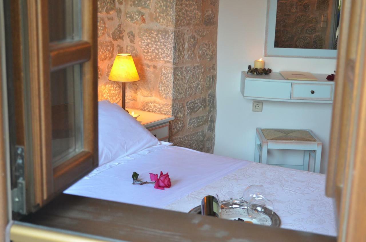 Trapela Areopolis, Boutique Hotel Buitenkant foto